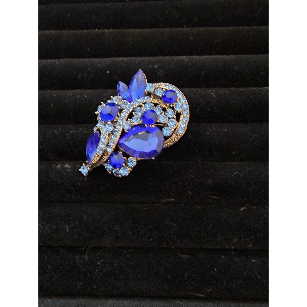 Vintage Style Blue Rhinestone Floral Brooch Gold Tone Statement Pin Crystal